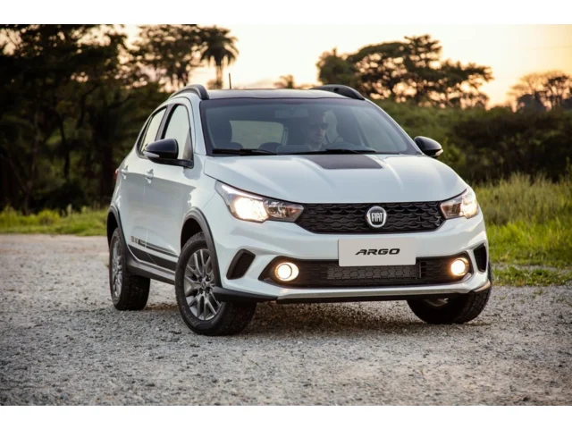 Fiat Cronos 1.3 Drive (Flex) 2020 - main picture