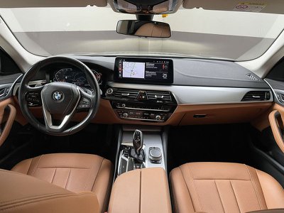 BMW Serie 5 520d 48V xDrive Touring, Anno 2021, KM 90000 - main picture