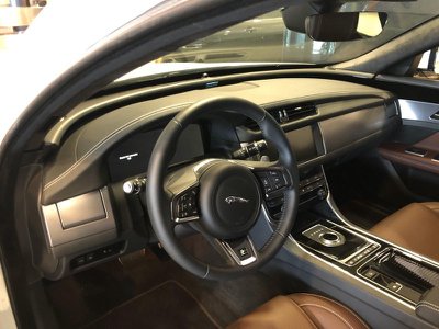 Jaguar XF 2.0 D 180 CV aut. Prestige, Anno 2019, KM 9500 - main picture
