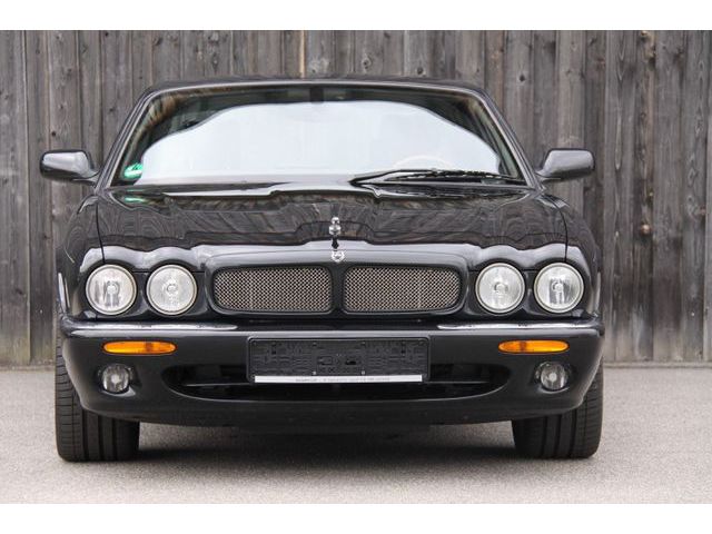 Jaguar XKR Cabriolet Automatik LEDER - main picture