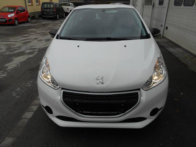 Peugeot 208 STYLE 82 5Türig - main picture