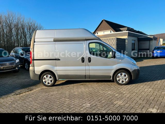Renault Trafic 2.0dCi L1H2 1-Hand PDC 3-Sitzer - main picture