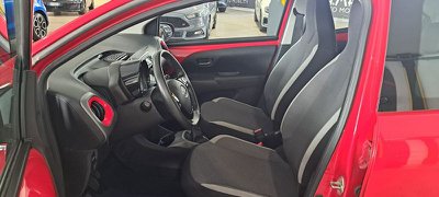 Toyota Aygo 1.0 VVT i 72 CV 5 porte x business, Anno 2019, KM 68 - main picture