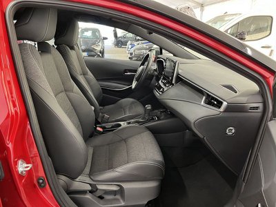 Toyota Aygo X 1.0 VVT i 72 CV 5 porte Lounge, Anno 2022, KM 2710 - main picture