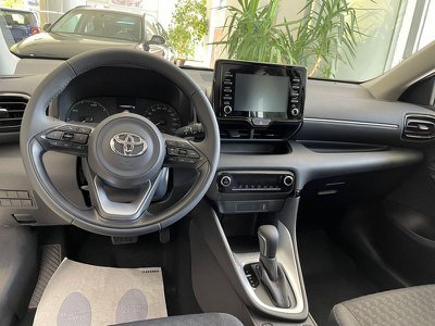 Toyota Yaris Cross 1.5 Hybrid 5p. E CVT Active, Anno 2024, KM 0 - main picture