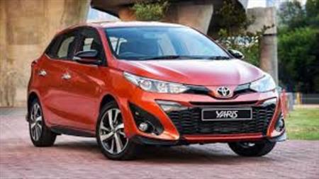 Toyota Yaris 1.5 Hybrid 5 Porte Business, Anno 2016, KM 75817 - main picture