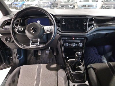 Volkswagen up! 5p 1.0 High 75cv E6, Anno 2017, KM 71409 - main picture