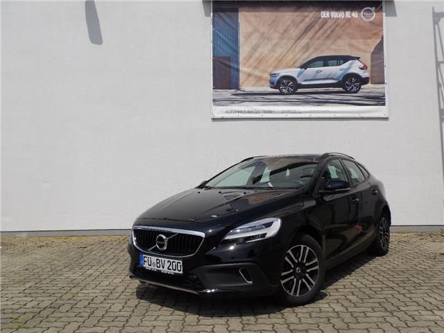 Volvo V40 T2 Momentum NAVI LED Panoramadach - main picture
