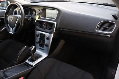 Volvo V40 D2 Kinetic, Anno 2017, KM 58000 - main picture