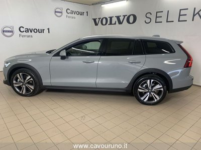 VOLVO V60 Cross Country Plus B4 AWD AUT (rif. 19235445), Anno 20 - main picture