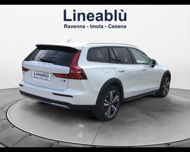 Volvo V60 Cross Country N. Plus B5 AWD AUT, Anno 2024, KM 0 - main picture