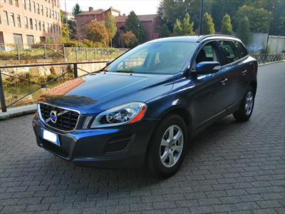 Volvo Xc 60 D4 Awd Geartronic Momentum, Anno 2018, KM 23000 - main picture