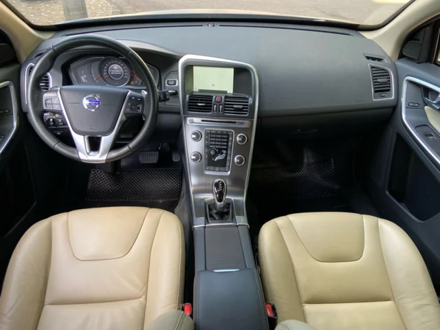 Volvo XC90 Momentum Pro AWD B5 Diesel EU6d Allrad HUD AHK Navi digitales Cockpit Memory Sitze - main picture